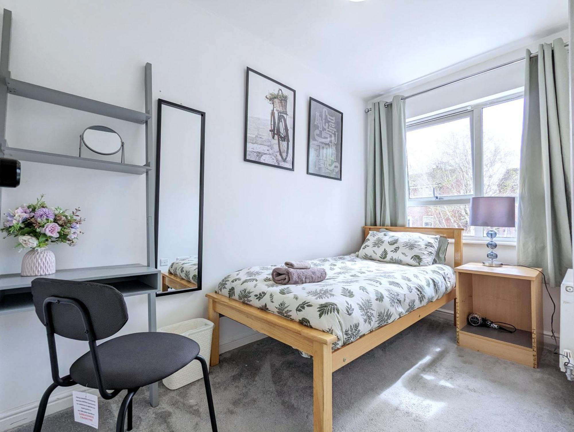 Guest Near Centre & Dock Free Parking * Liverpool